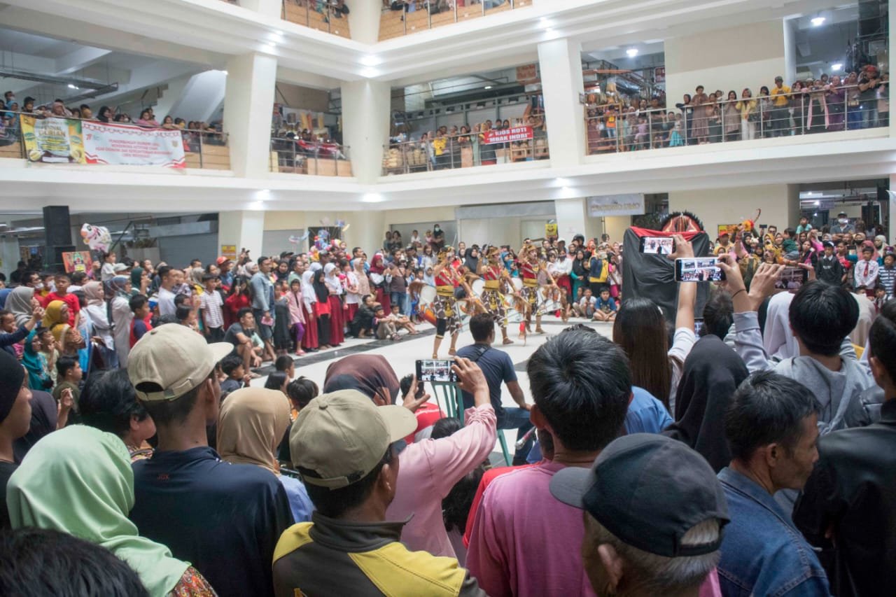 Gempar….! Pasar Induk Wonosobo Baru Gelar Hiburan Rakyat