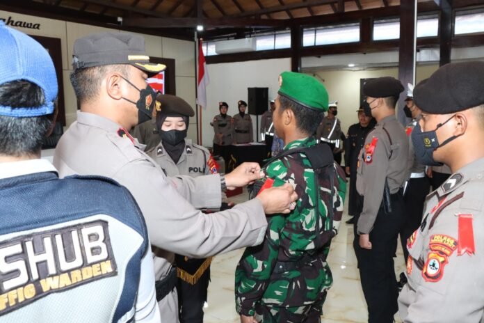 85165534-F20A-4165-99DE-C13368752285