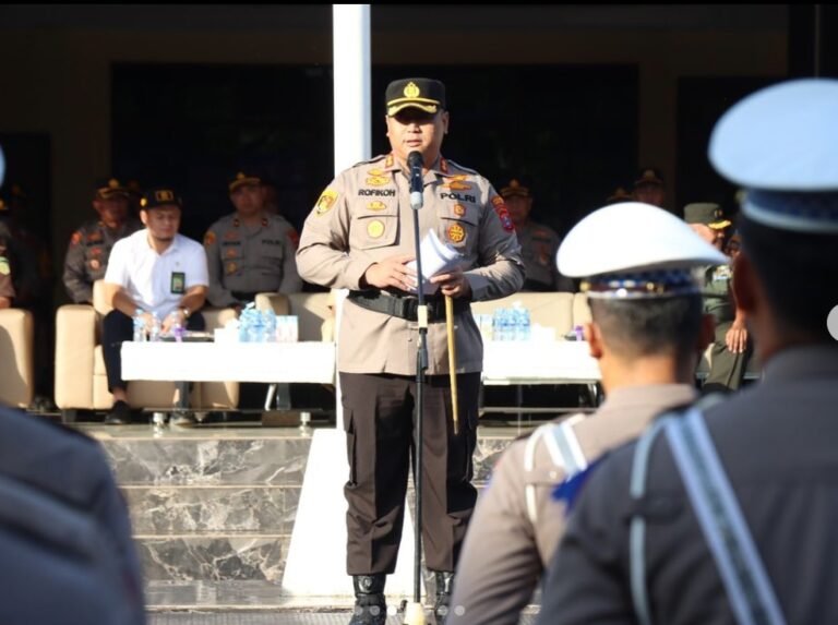 Kapolres Tanah Laut Pimpin Apel Gelar Pasukan Dalam Rangka Operasi Patuh Intan 2023