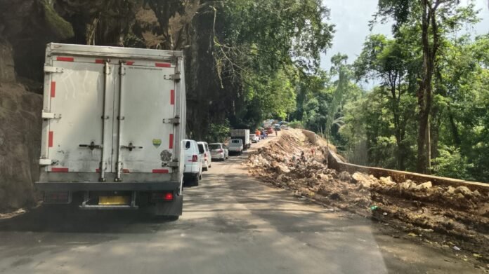 macet-di-tompo-ladang