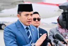 Peran Krusial Seskab Teddy Berani ‘Pasang Badan’ Jelaskan Kebijakan Presiden di Tengah Gelombang Kritik